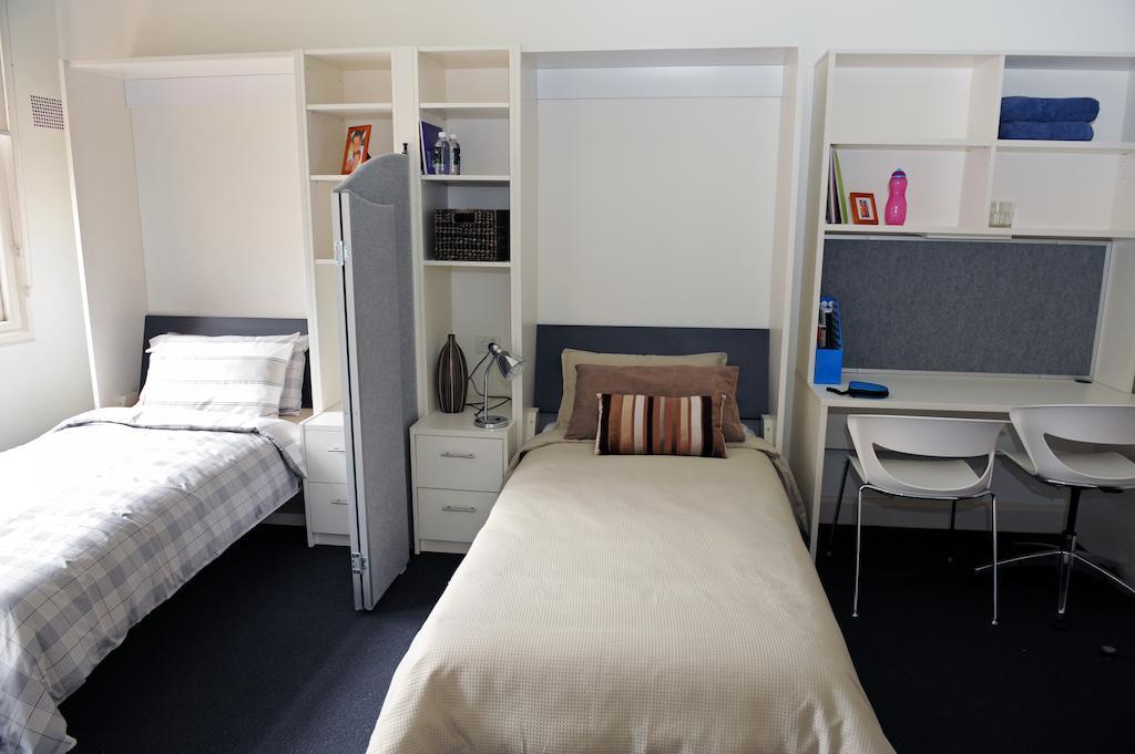 Yarra House Hostel Melbourne Room photo